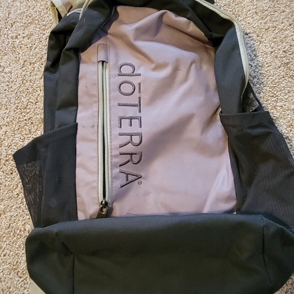 doTERRA 2016 backpack - Picture 7 of 7